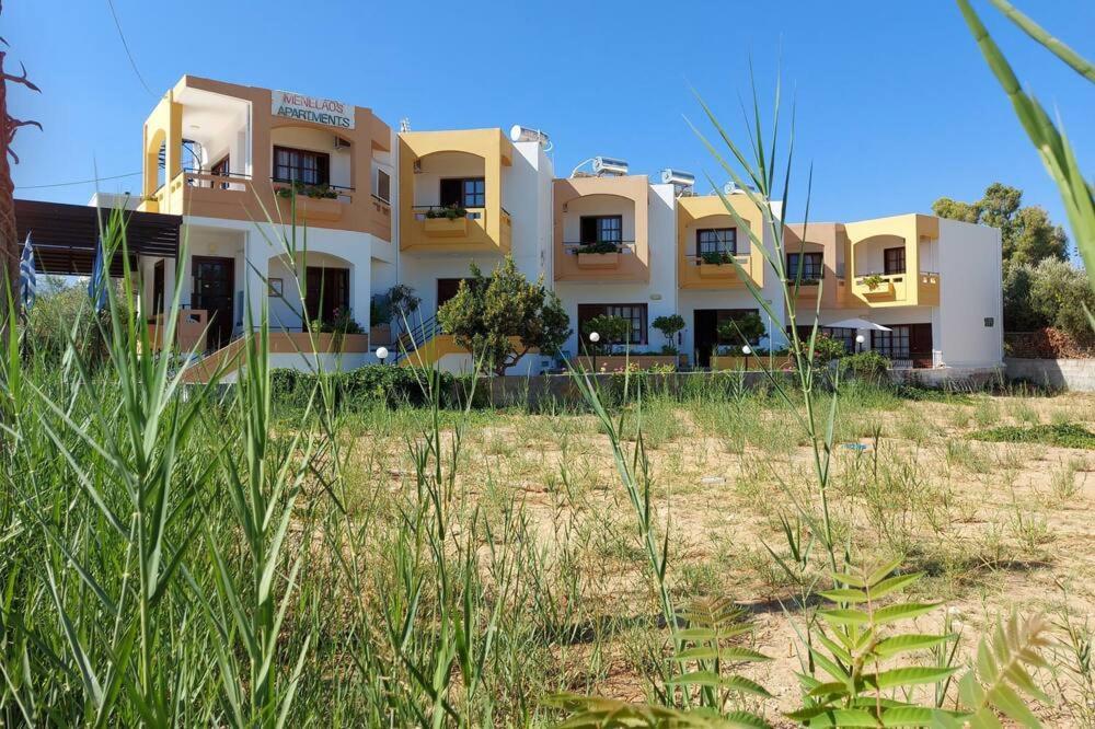 Menelaos Apartments Daratsos Buitenkant foto