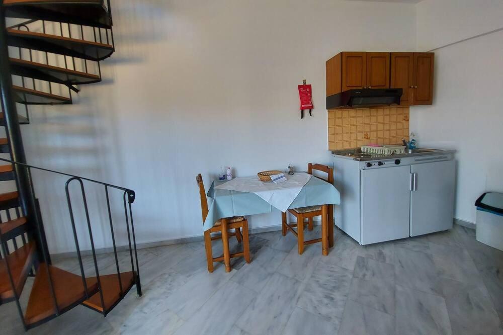 Menelaos Apartments Daratsos Buitenkant foto