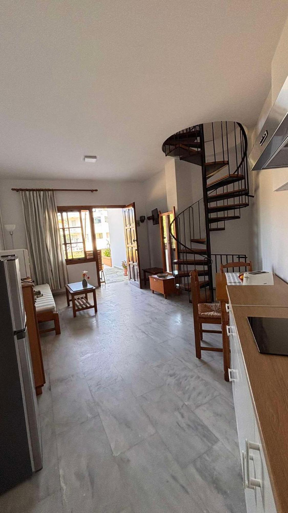 Menelaos Apartments Daratsos Buitenkant foto