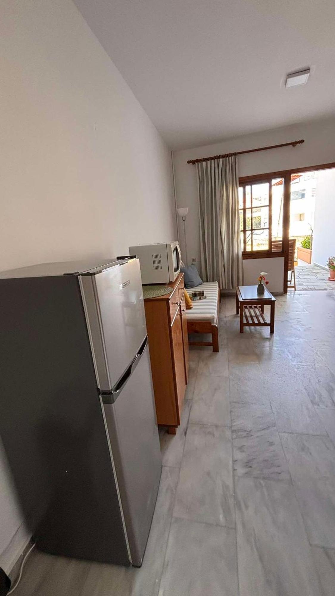 Menelaos Apartments Daratsos Buitenkant foto